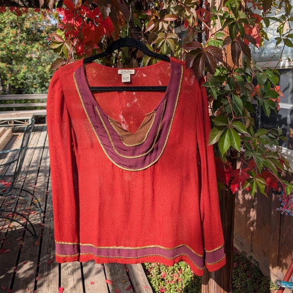 Lucky Brand Indian inspired Rust and Maroon top - Picture 6 of 7